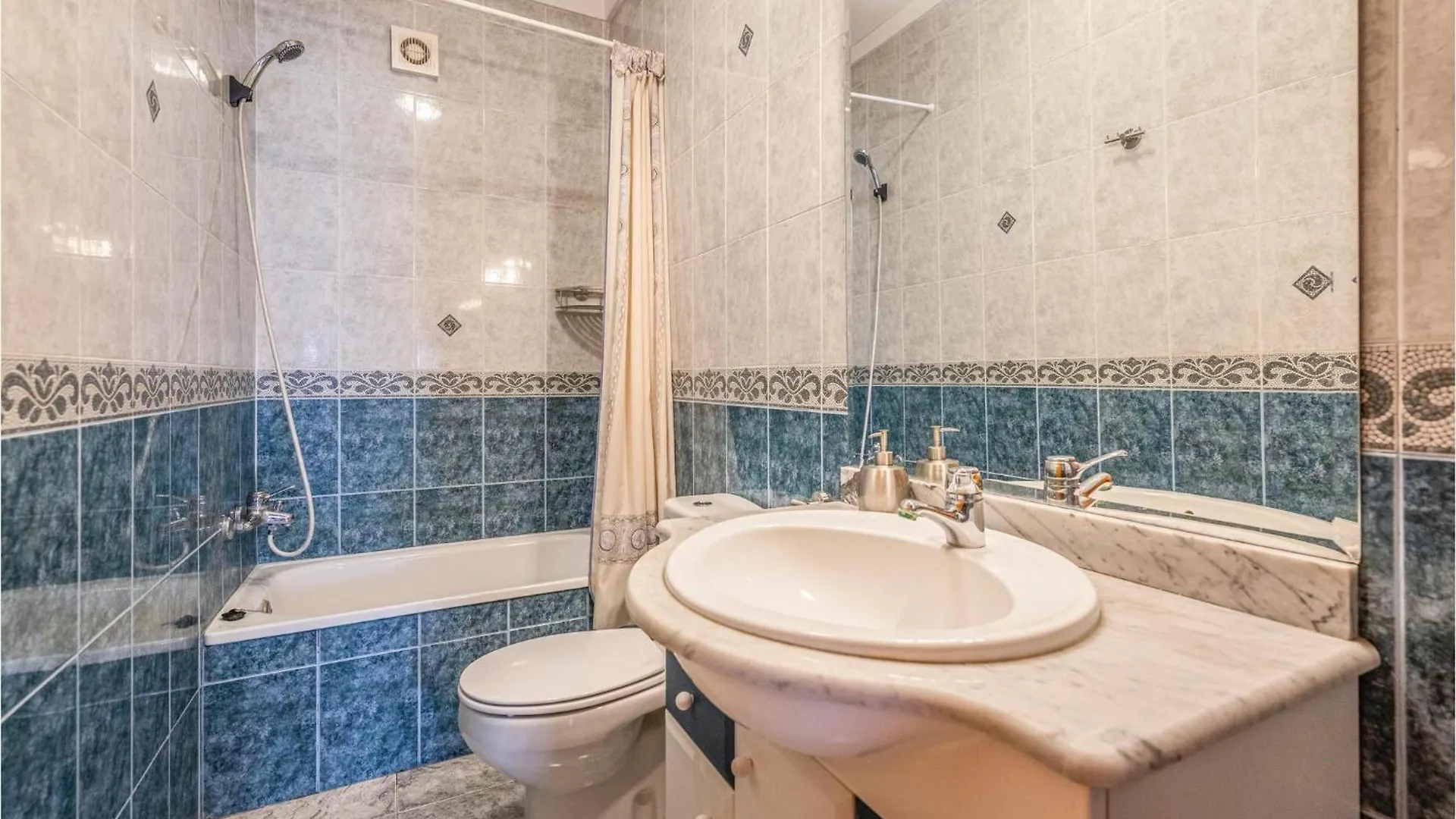 Awesome Home In Riells I Viabrea With Wifi Breda Holiday home